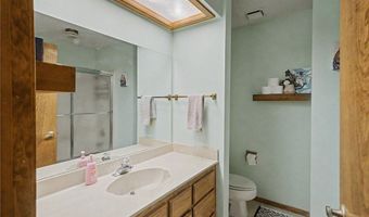 23 Elizabeth Dr, Bella Vista, AR 72715