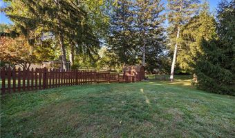 394 Long St, Amherst, OH 44001