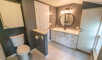 1314 W PINE St, Appleton, WI 54914