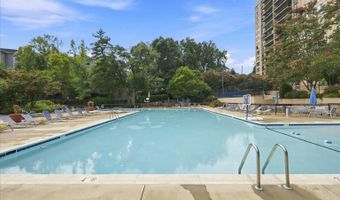 5500 HOLMES RUN Pkwy 512, Alexandria, VA 22304