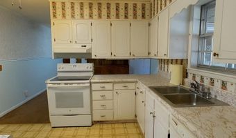 1007 Julian Ave, Albertville, AL 35950