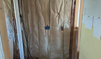 17 Hemlock Ln, Berlin, NH 03570
