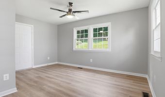 934 N LONGFELLOW St, Arlington, VA 22205