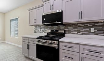 9853 La Morenita Cir, Socorro, TX 79927