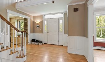 114 Loon Call Dr, Belgrade, ME 04917