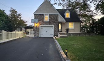 2344 KENDERTON Ave, Abington, PA 19001