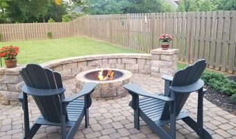 768 Sterling Dr, Boiling Springs, SC 29316