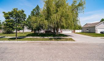 3889 Taylorview Ln, Ammon, ID 83406
