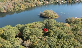 118 Lake Dr, Bethlehem, CT 06751