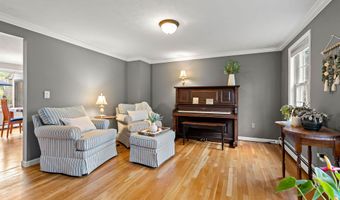 12 Magazine St, Bedford, NH 03110