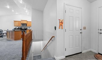 950 Clara Ct, Ammon, ID 83406