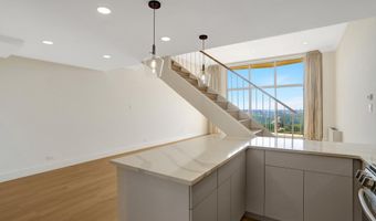 1200 N NASH St 811, Arlington, VA 22209