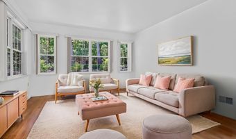 20 Valley Stream Pl, Barnegat, NJ 08005