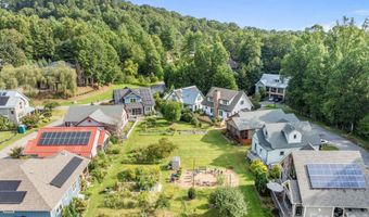 51 Verde Dr, Asheville, NC 28806