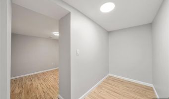 174 Pleasant Ave, Bergenfield, NJ 07621