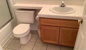 11562 Oak St, Apple Valley, CA 92308