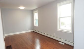 52 Hillwood St, Cranston, RI 02920