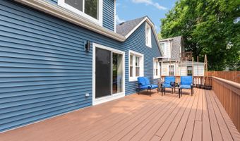 1237 Fox River Dr, Algonquin, IL 60102