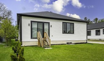 1858 Upland Dr, Ann Arbor, MI 48105