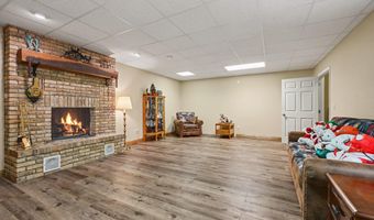 1653 Fairview Dr, Allegan, MI 49010