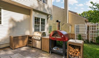 1730 Timber Trl, Ann Arbor, MI 48103
