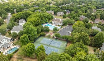 6323 Woodleigh Oaks Dr, Charlotte, NC 28226
