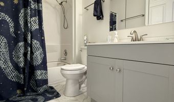 15 S Shafer St 1105, Athens, OH 45701
