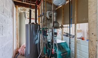 4 Rosemont Ave, Johnston, RI 02919