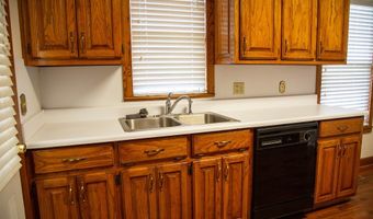 298 S Main St, Baxley, GA 31513