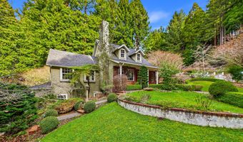 812 Diamond Dr, Arcata, CA 95521