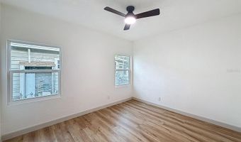 1267 WOODLAWN Ter, Clearwater, FL 33755