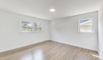 6 S Donald Ave, Arlington Heights, IL 60004