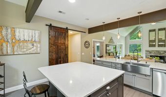 4 Egret Dr, Beaufort, SC 29907