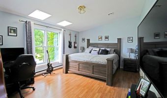 11 Linwood Ave, Andover, NJ 07801