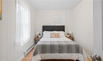 63 Prospect St, Lincoln, RI 02838