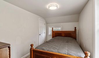 55 S Main St, Alburgh, VT 05440
