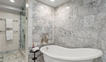 200 Harbor 2701, San Diego, CA 92101