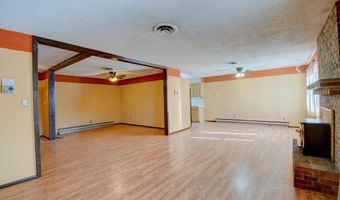 6348 Avenida La Costa NE, Albuquerque, NM 87109