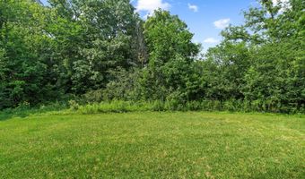 3048 N Spurway Dr, Ann Arbor, MI 48105