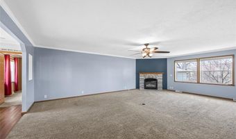 504 S Linn St, Anamosa, IA 52205
