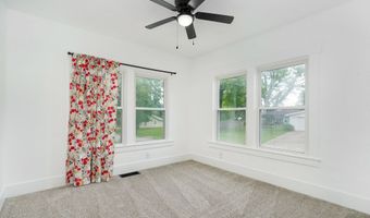 412 E Walker St, Ash Grove, MO 65604