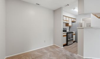 249 AFTON Sq 208, Altamonte Springs, FL 32714