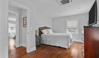 36 Keeher Ave, Newport, RI 02840