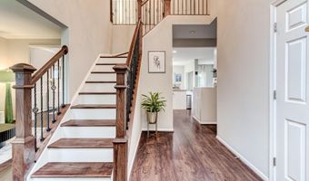 43865 LAUREL RIDGE Dr, Ashburn, VA 20147