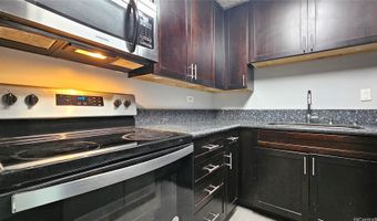 796 Isenberg St 16A, Honolulu, HI 96826