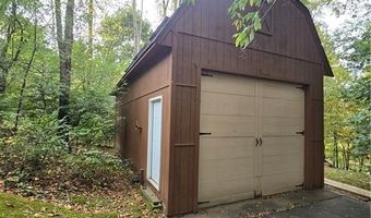 381 Woonsocket Hill Rd, North Smithfield, RI 02896