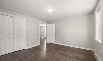 41 Parker St, Bangor, ME 04401