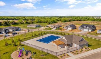 1592 Grayhawk Dr, Basehor, KS 66007
