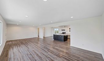 975 OCEAN Dr, Bandon, OR 97411