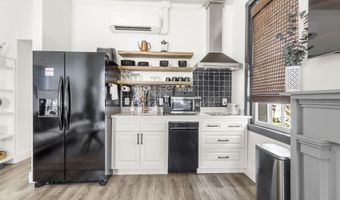 782 Water St, Biloxi, MS 39530